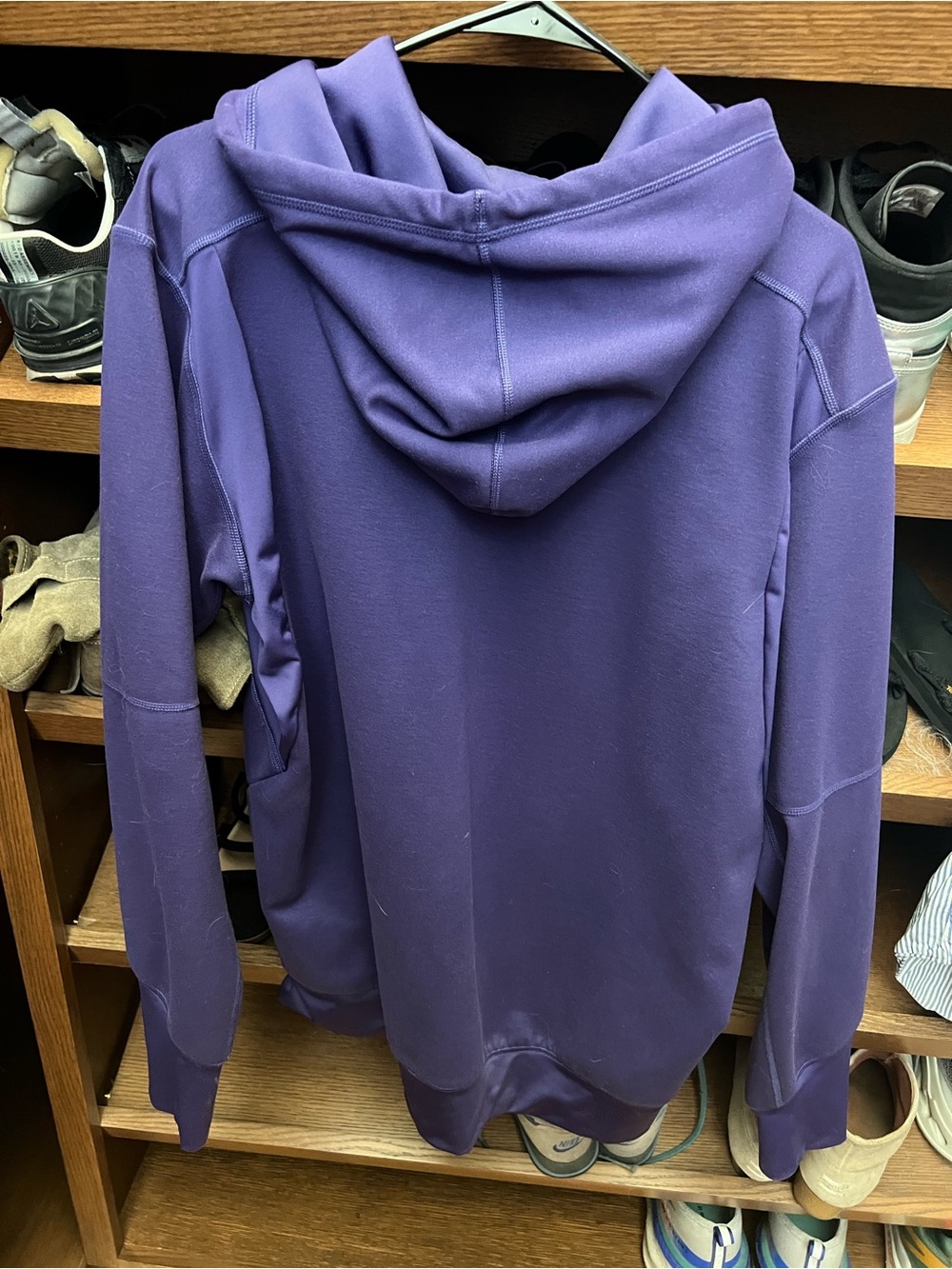 University of Washington sweatshirt - Picture 3 of 3